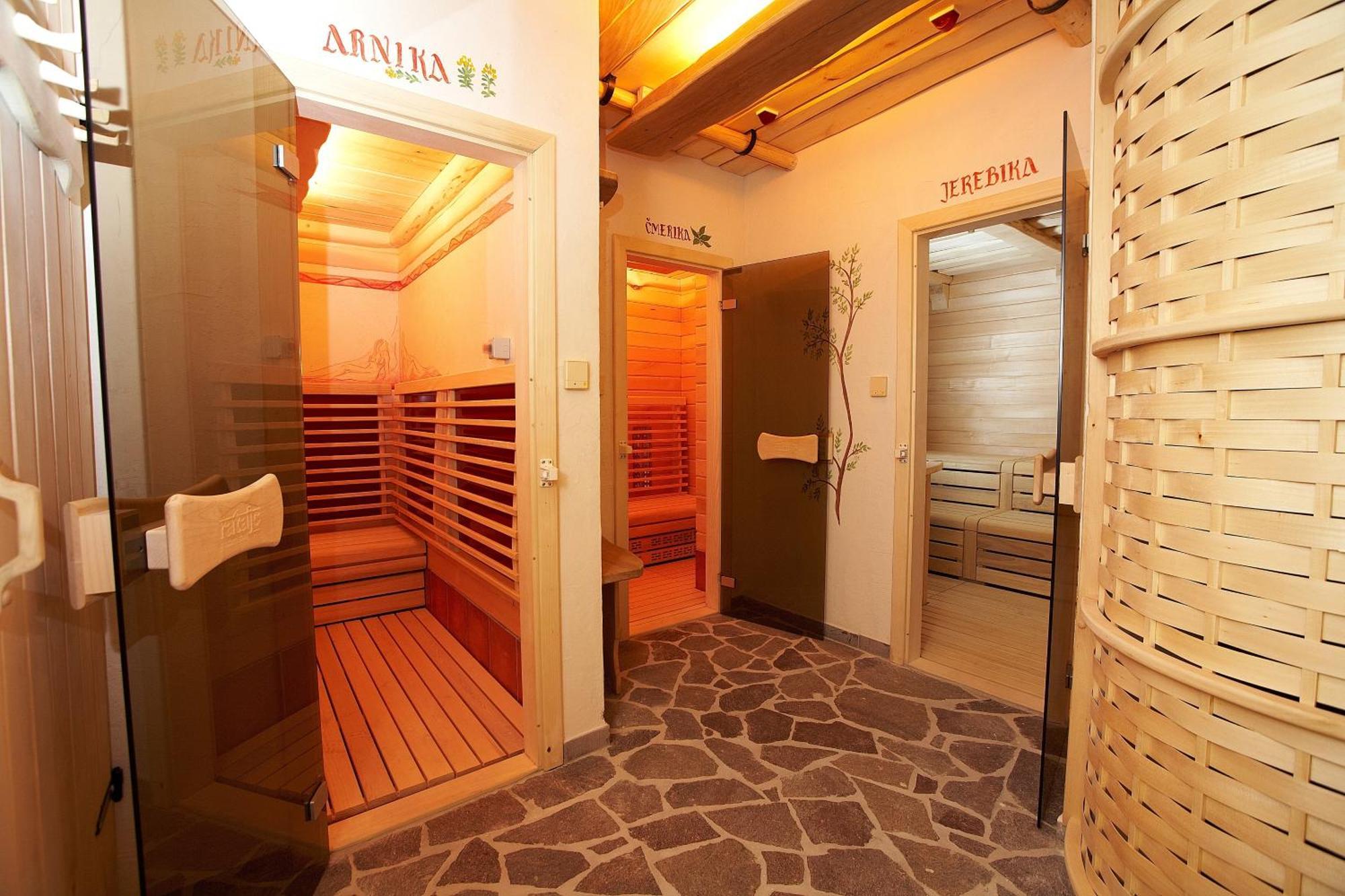 Hotel Planja Зрече Екстер'єр фото